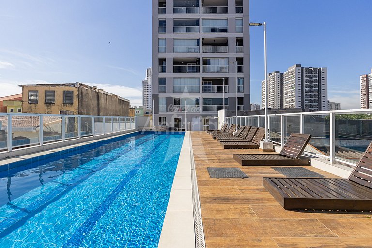Vista 10º andar, 300 m do metrô com AC + piscina