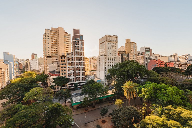 Studio 9º com vista, ar condicionado a 300m metrô