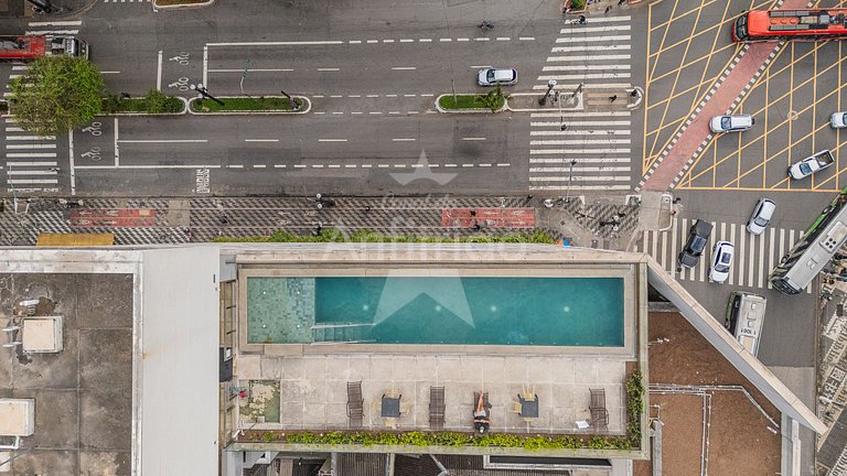 Studio a 100 m do Metrô com piscina no rooftop