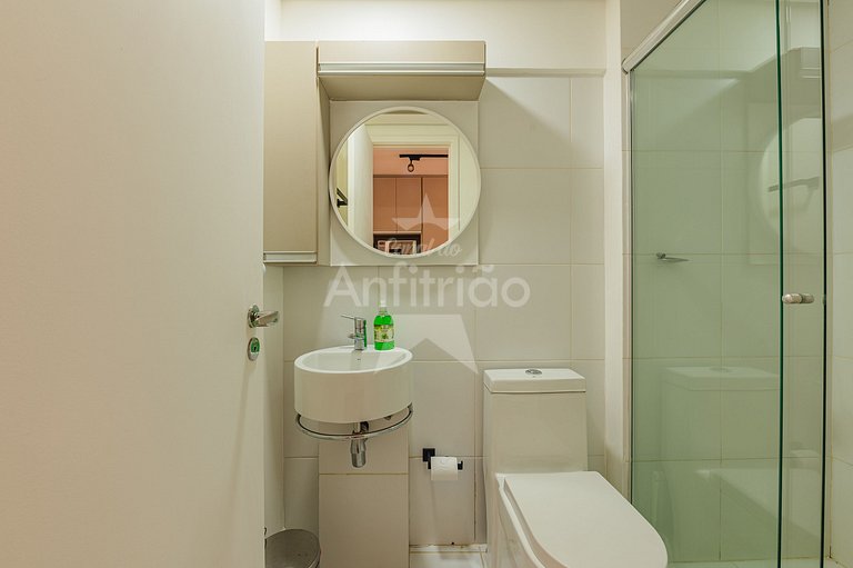Studio a 100 m do Metrô com piscina no rooftop