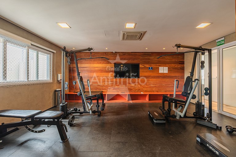Studio a 100 m do Metrô com piscina no rooftop